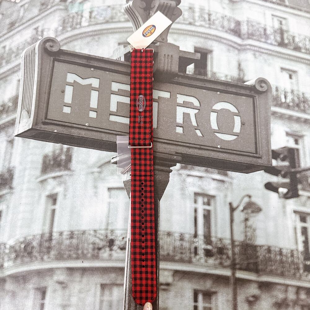 Fossil S241051 Red‑Black Buffalo Plaid Interchangeable Watch Strap